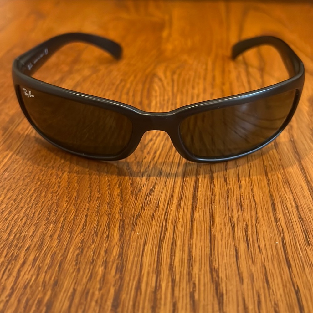 Black Ray-Ban mens sunglasses